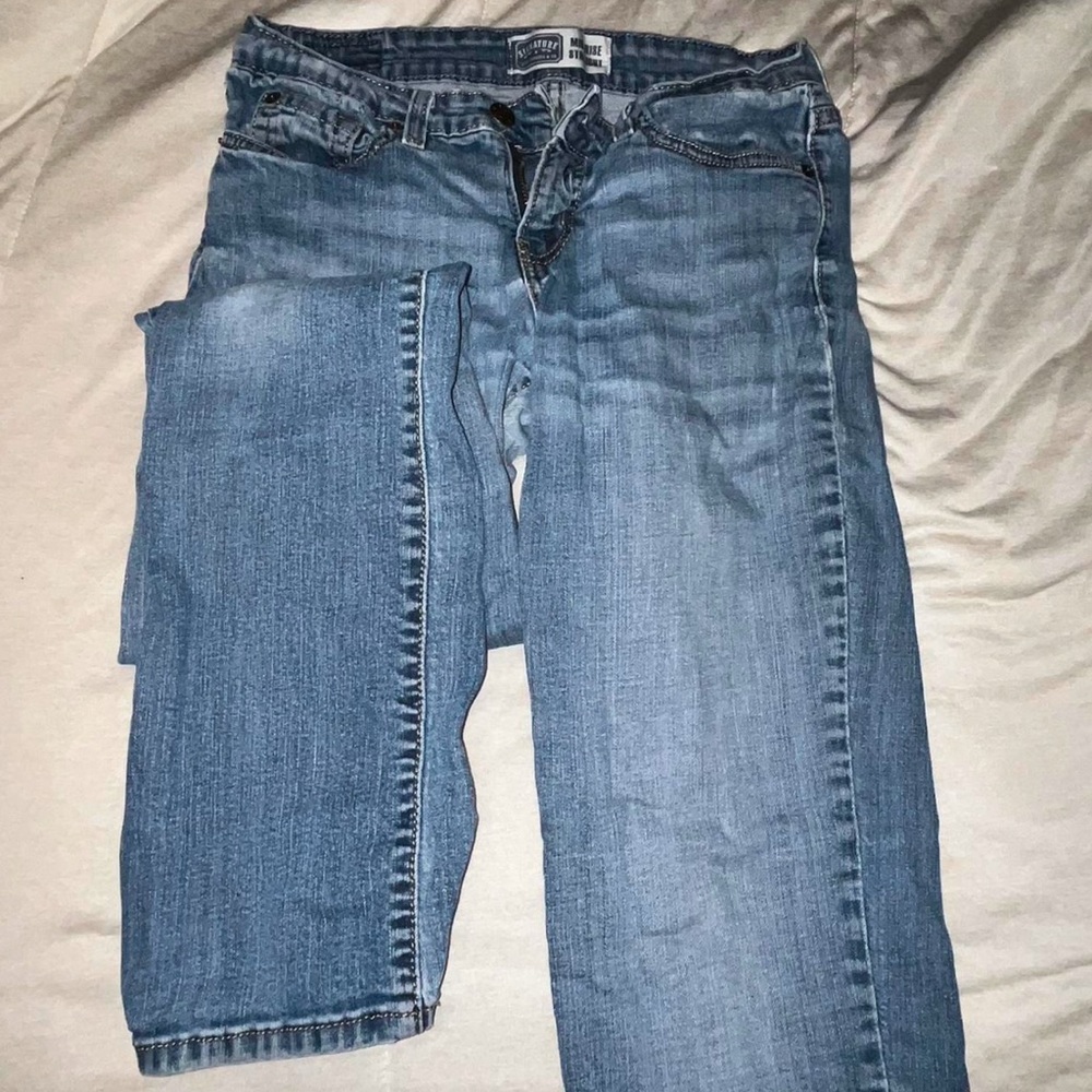 Signature size 6 Jeans